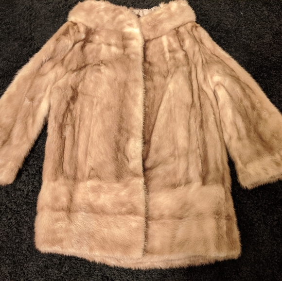 Oleg Cassini Jackets & Blazers - Oleg Cassini Fur Coat